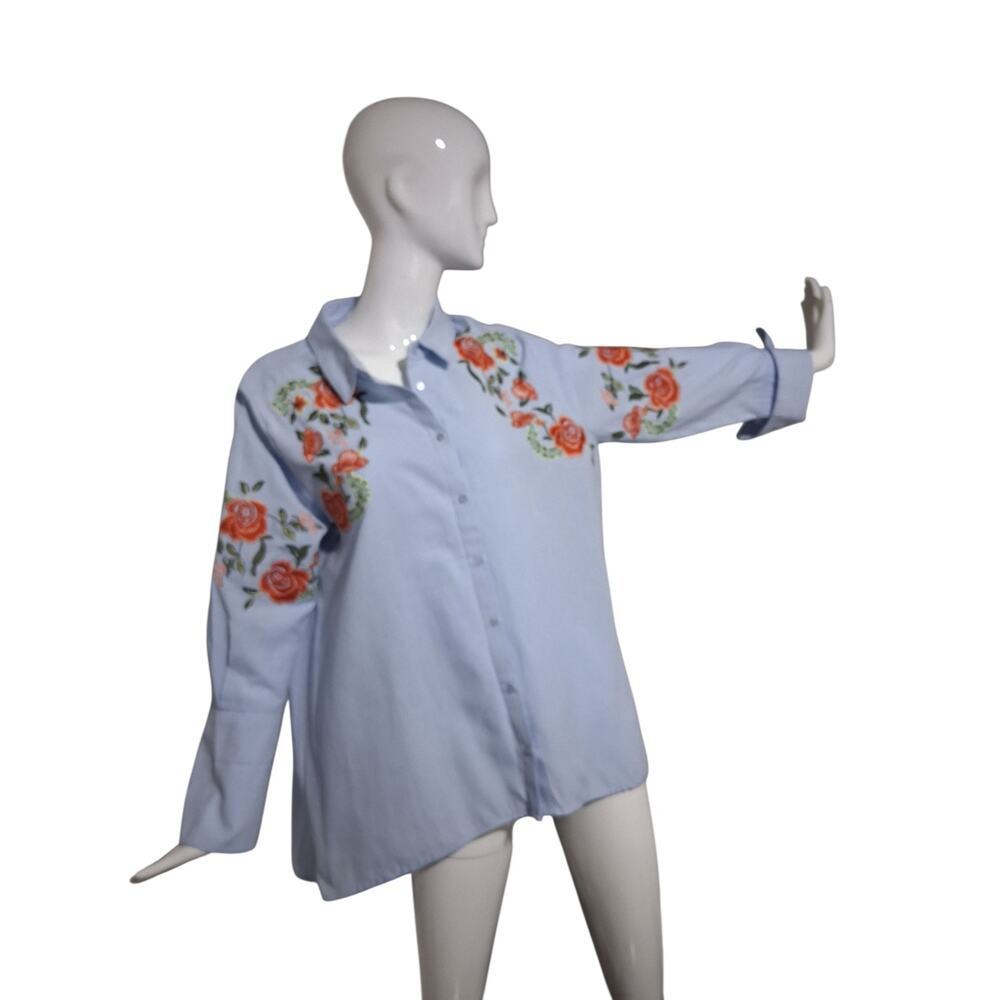 Hannah‎ Embroidered Floral Women's size XL Button Up Casual Feminine Casual Top